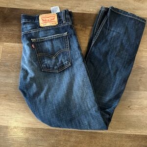 Levi's Men's Dark Blue Relaxed Jeans